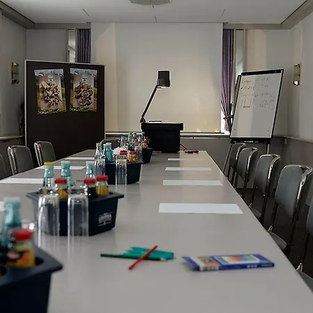 & Zum Eichenkranz Hotel 3*